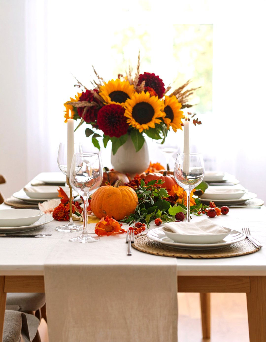 Autumn Floral Compositions - 24 Fall Table Decor Ideas