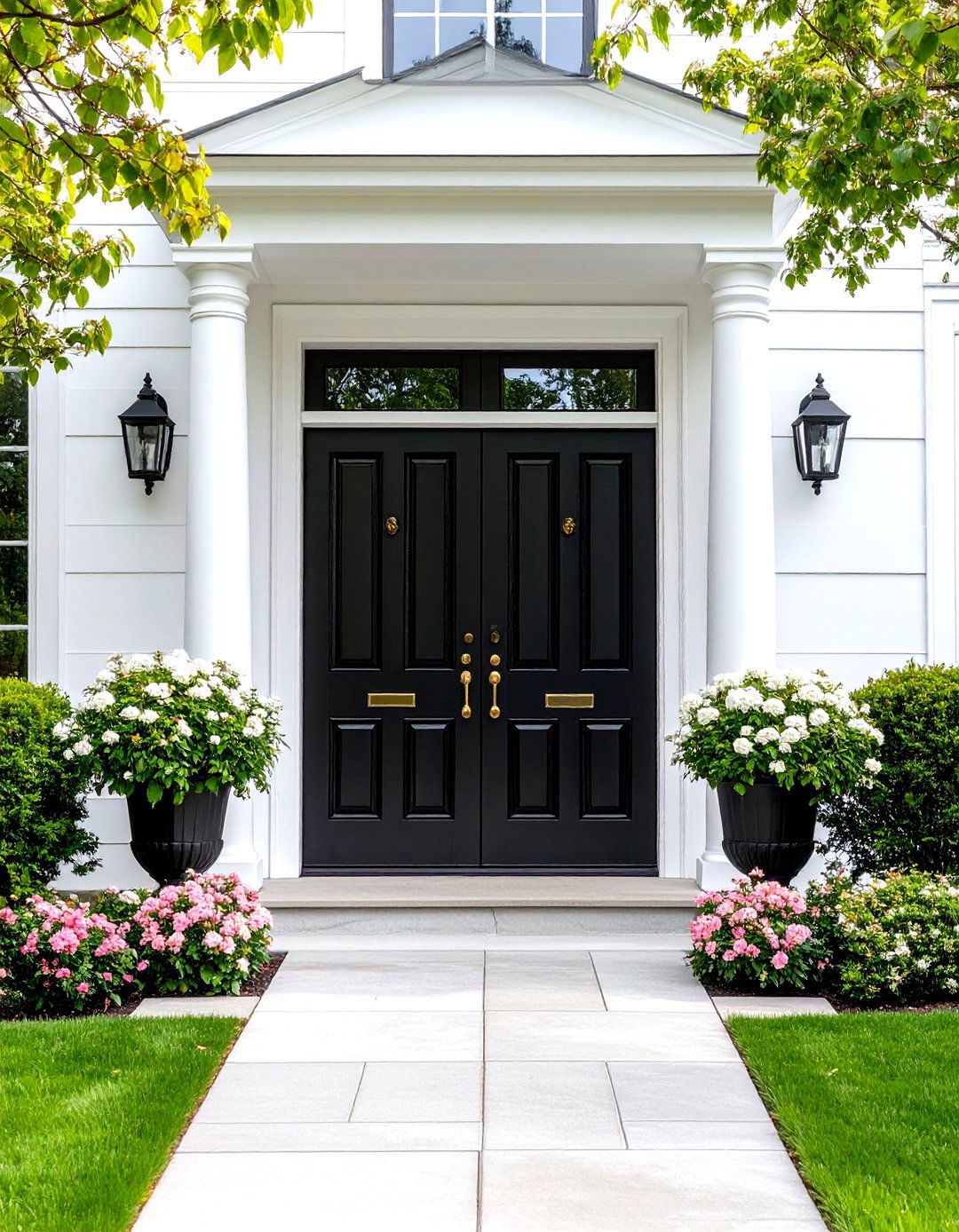 Black Double Door Grand Entrance - 24 White House Ideas With Black Doors