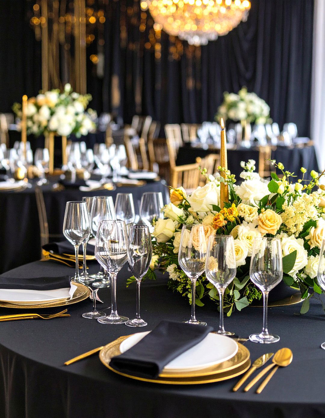 Black and Gold Color Palette Combinations - 24 Art Deco Wedding Ideas