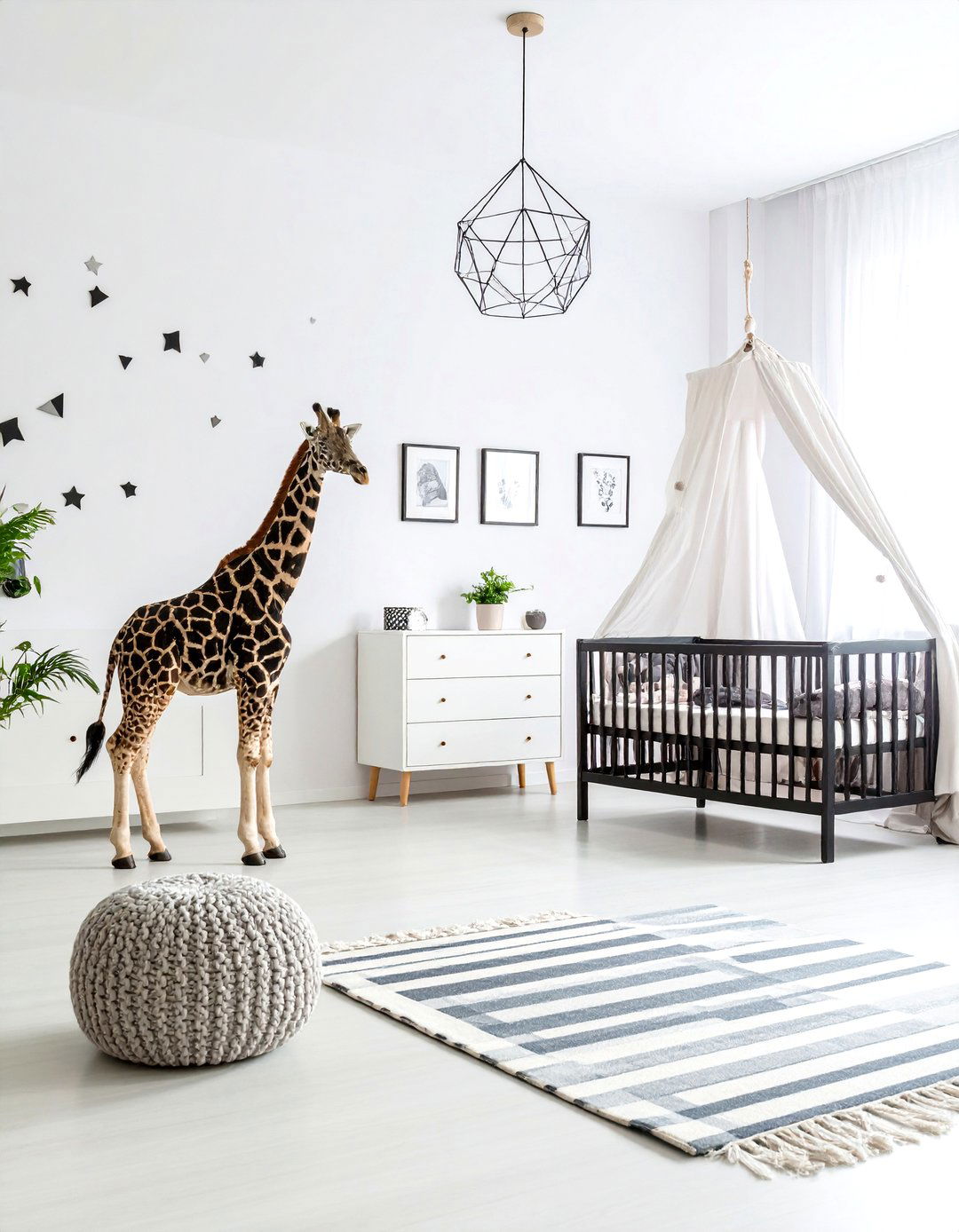 Black and White Giraffe Nursery - 24 Giraffe Nursery Ideas
