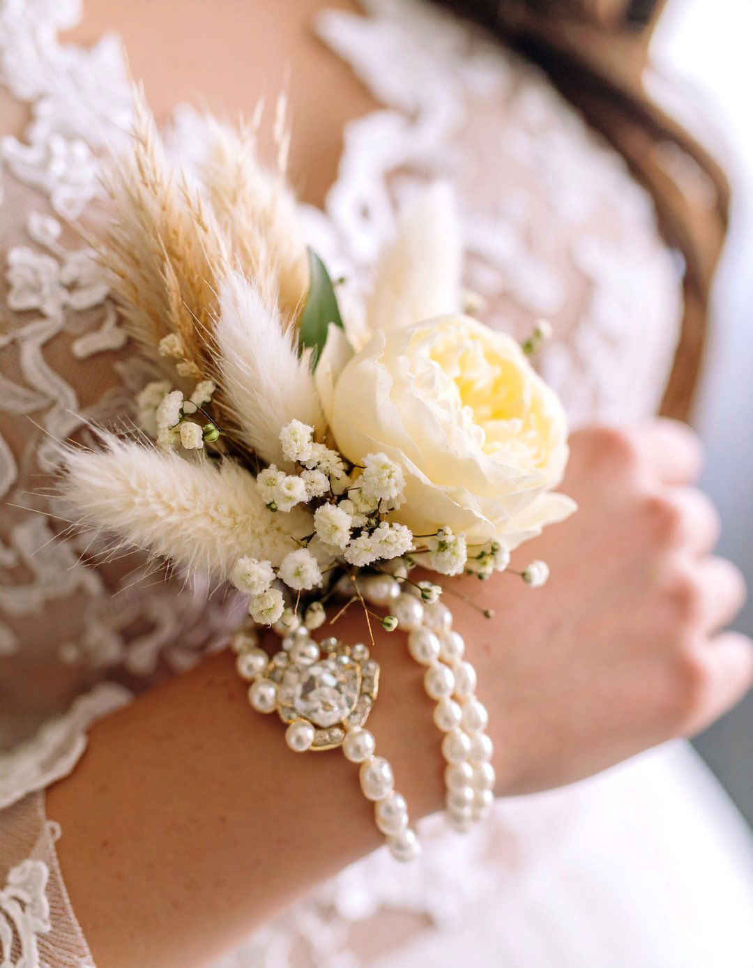 Corsage Styling Options - 24 Pampas Grass Wedding Decor Ideas