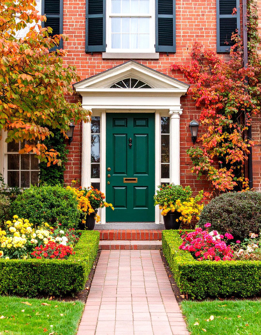 Federal Style Hunter Green with Eagle Motifs - 24 Dark Green Front Door Ideas