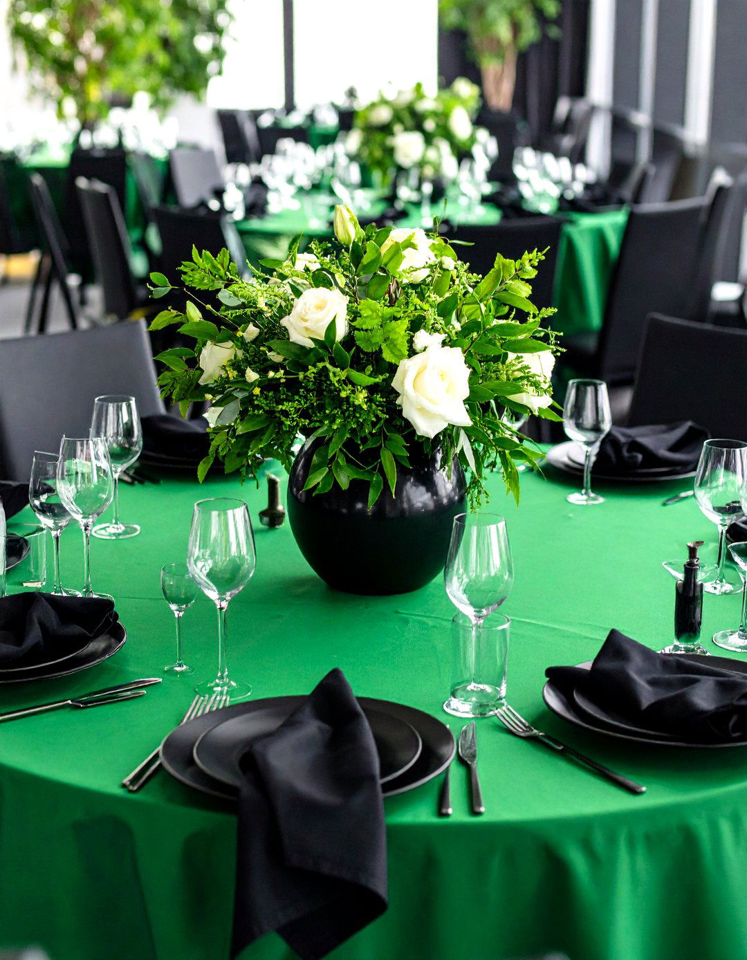 Modern Emerald and Black Wedding Aesthetic - 24 Emerald Green Wedding Ideas