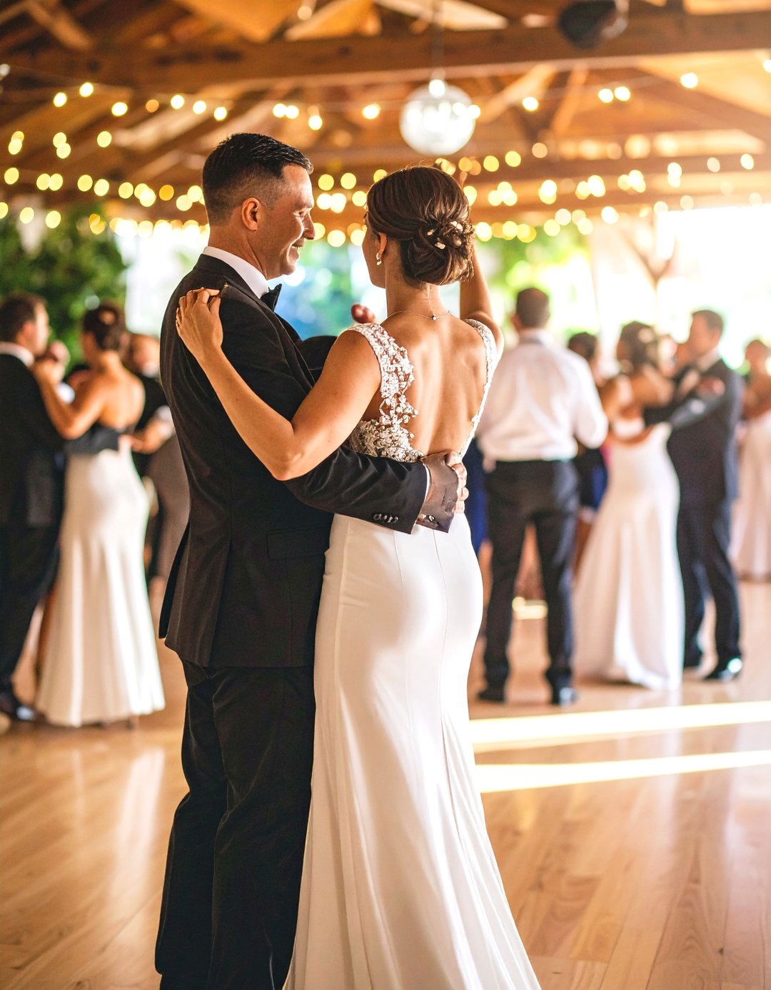 Professional Dancers Teaching Lessons - 24 Wedding Entertainment Ideas