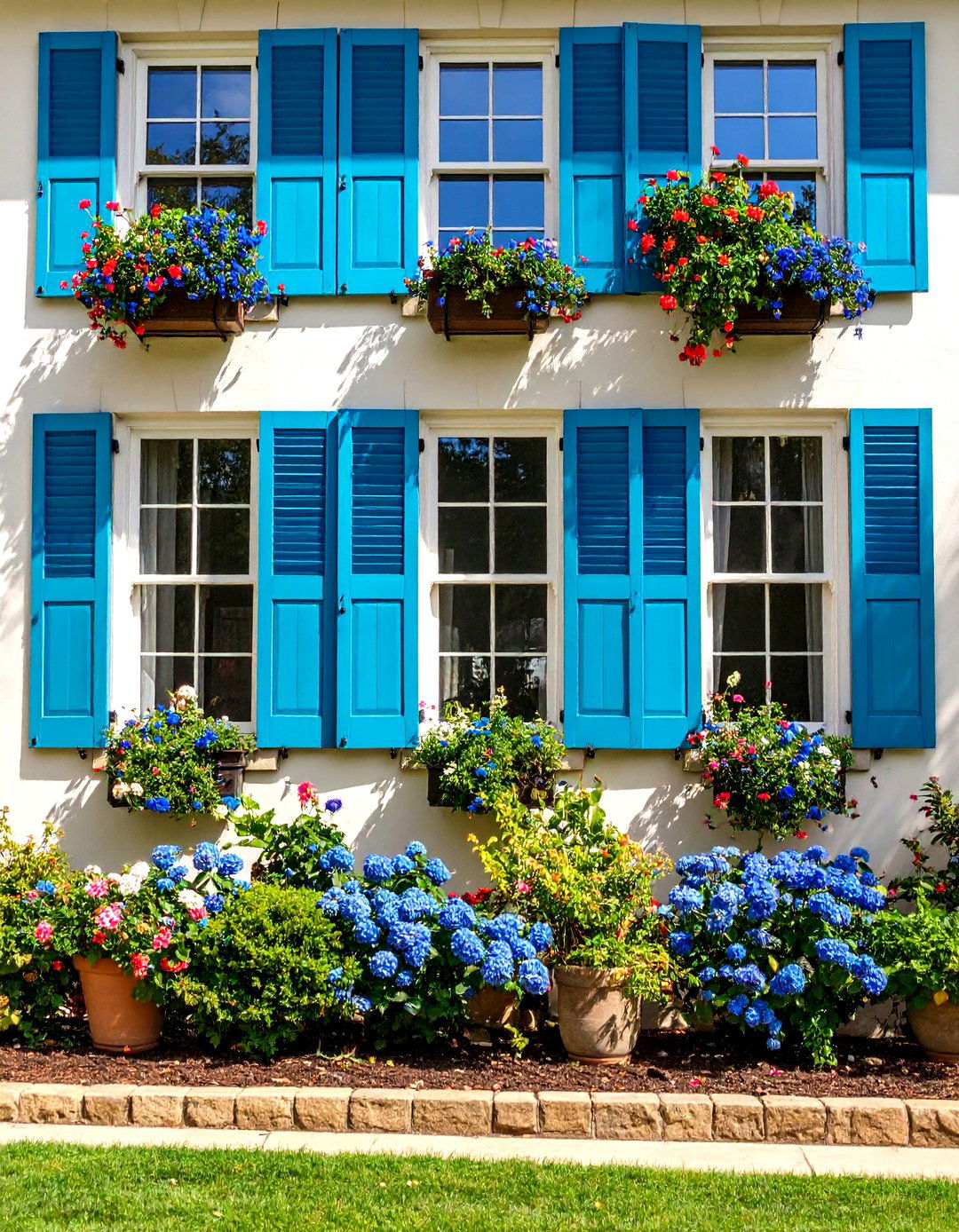 24 Teal House Exterior Ideas: Modern Curb Appeal Today