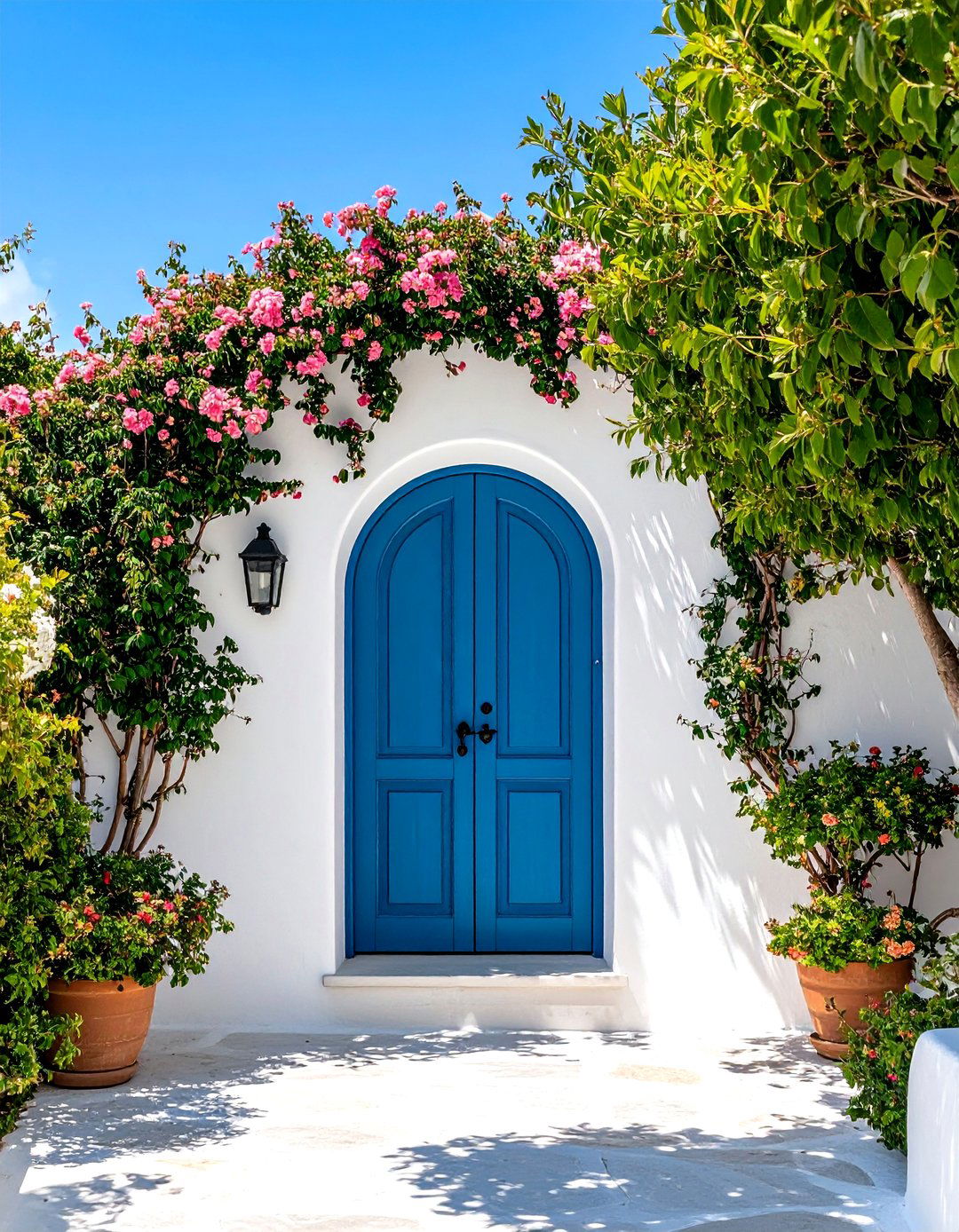 Traditional White Arched Top Door - 24 White Front Door Ideas